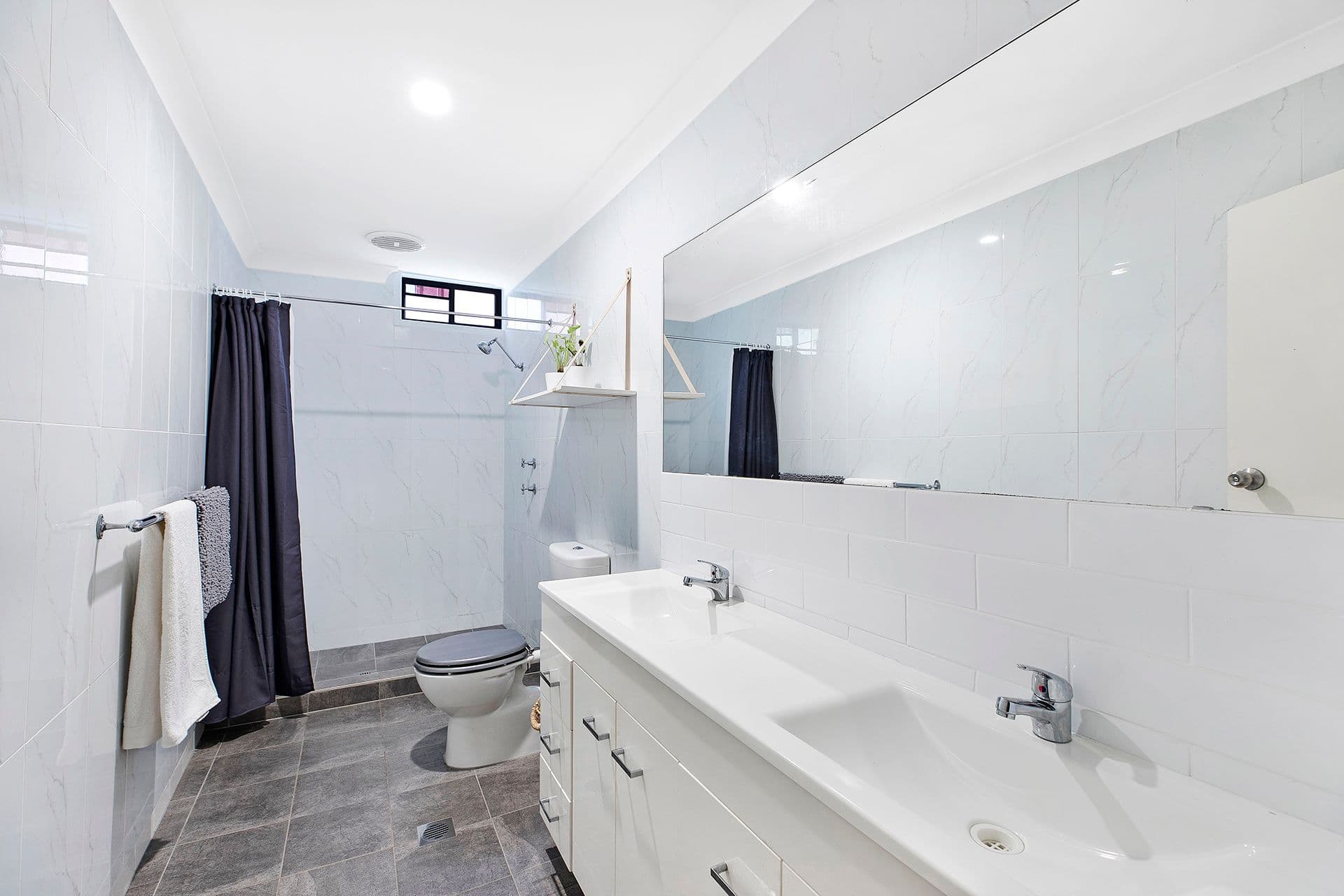 192 Lakedge Avenue, Berkeley Vale - Thumbnail 5