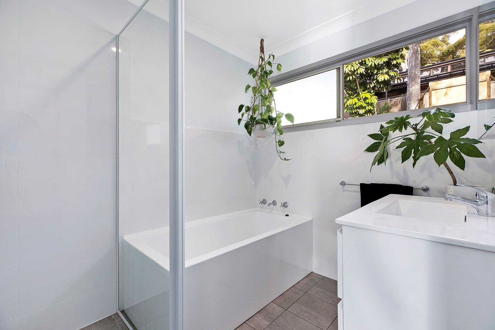 192 Lakedge Avenue, Berkeley Vale - Thumbnail 7