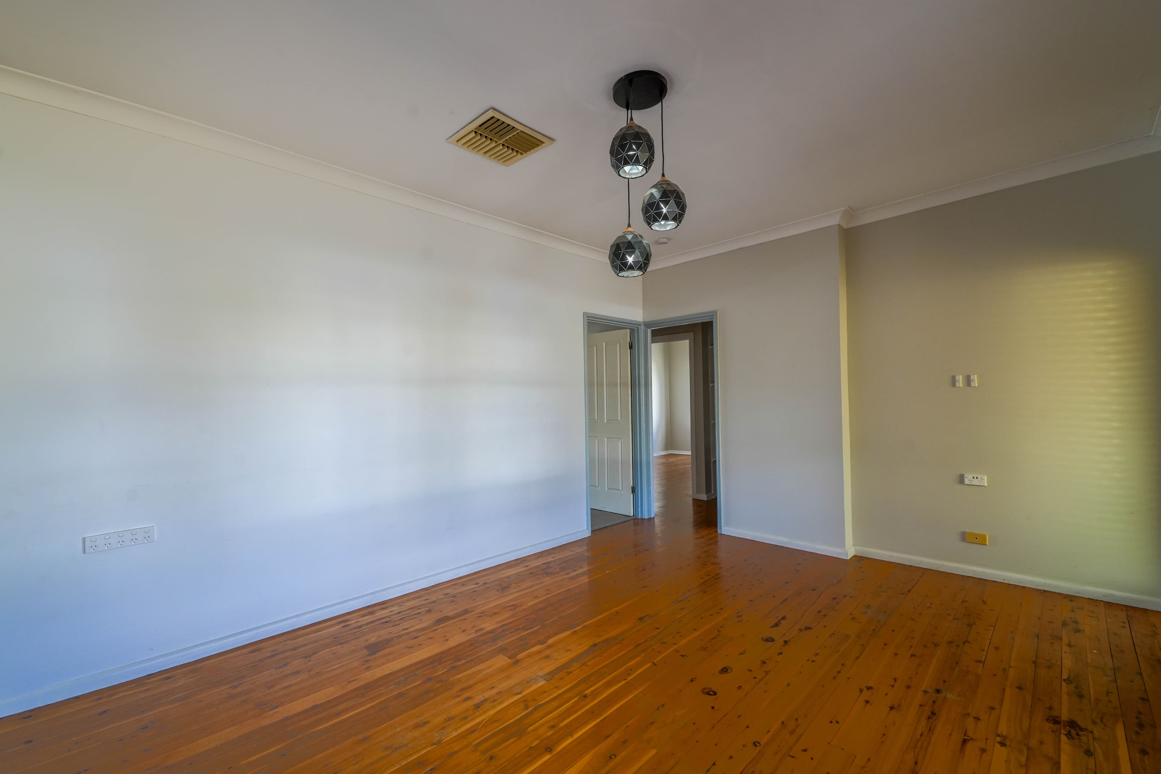 9 Abbott Street, Forbes NSW 2871, Forbes - Thumbnail 3