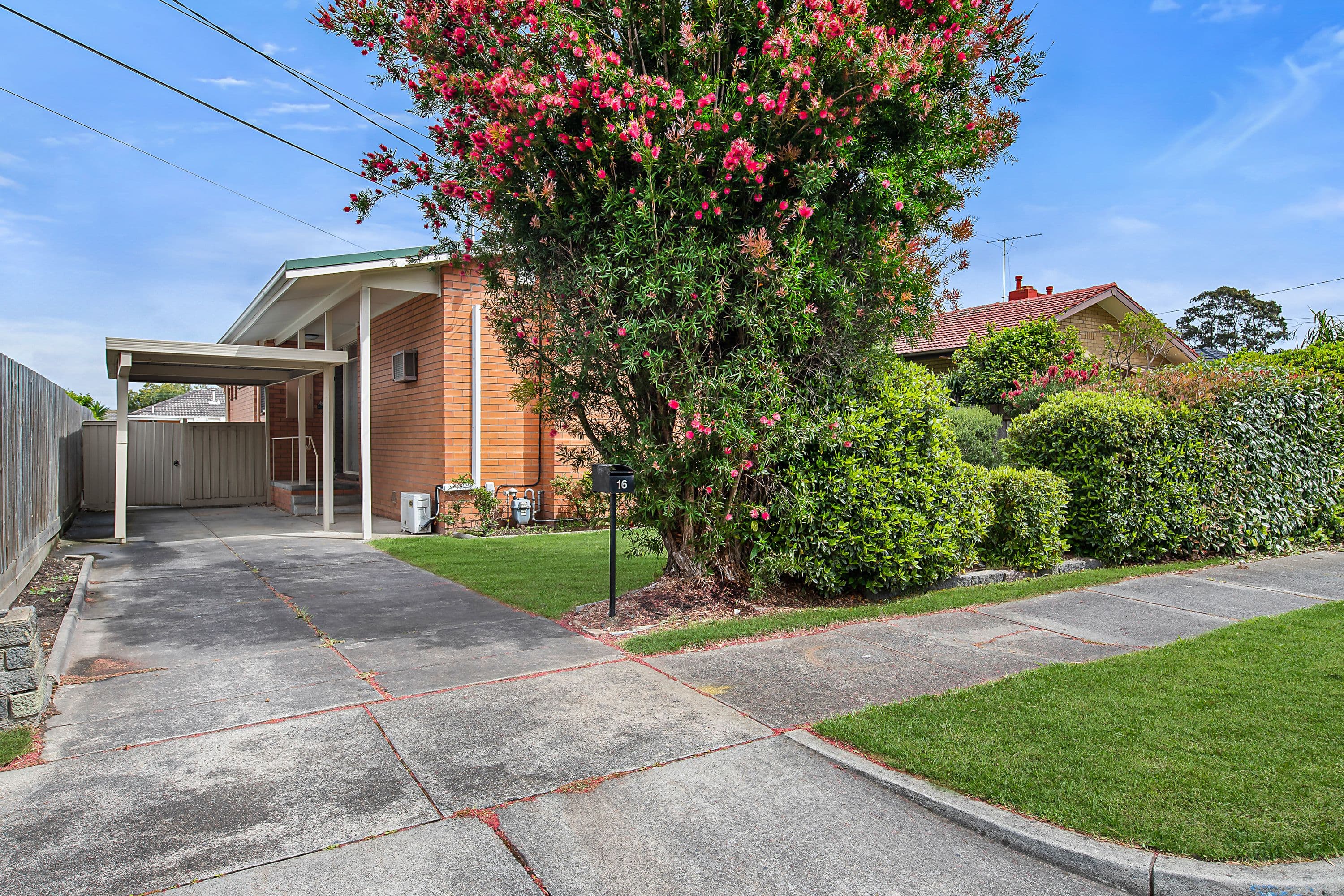 16 Robinlee Avenue, Burwood East VIC 3151, Burwood East - Image 1