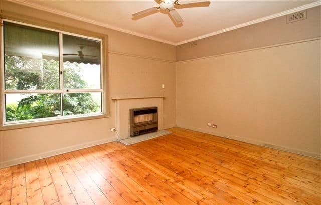 9 Malahang Parade, HEIDELBERG WEST VIC 3081, Heidelberg West - Thumbnail 2