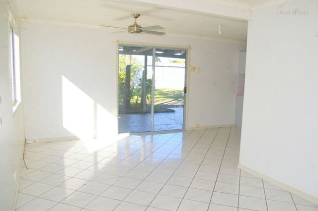 5 Macadamia Street, CABOOLTURE SOUTH QLD 4510, Caboolture South - Thumbnail 3
