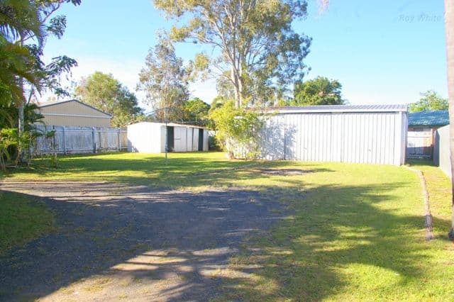 5 Macadamia Street, CABOOLTURE SOUTH QLD 4510, Caboolture South - Thumbnail 4