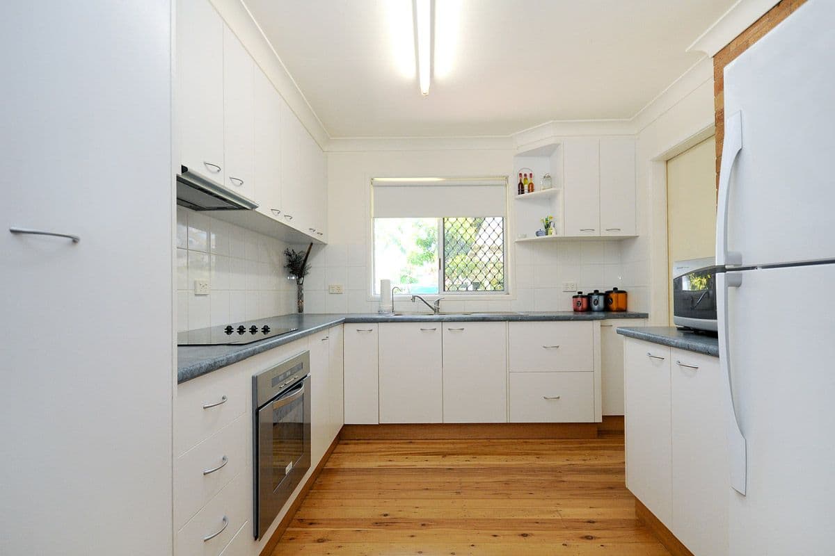 18 Marcia Street, RANGEVILLE QLD 4350, Rangeville - Thumbnail 2