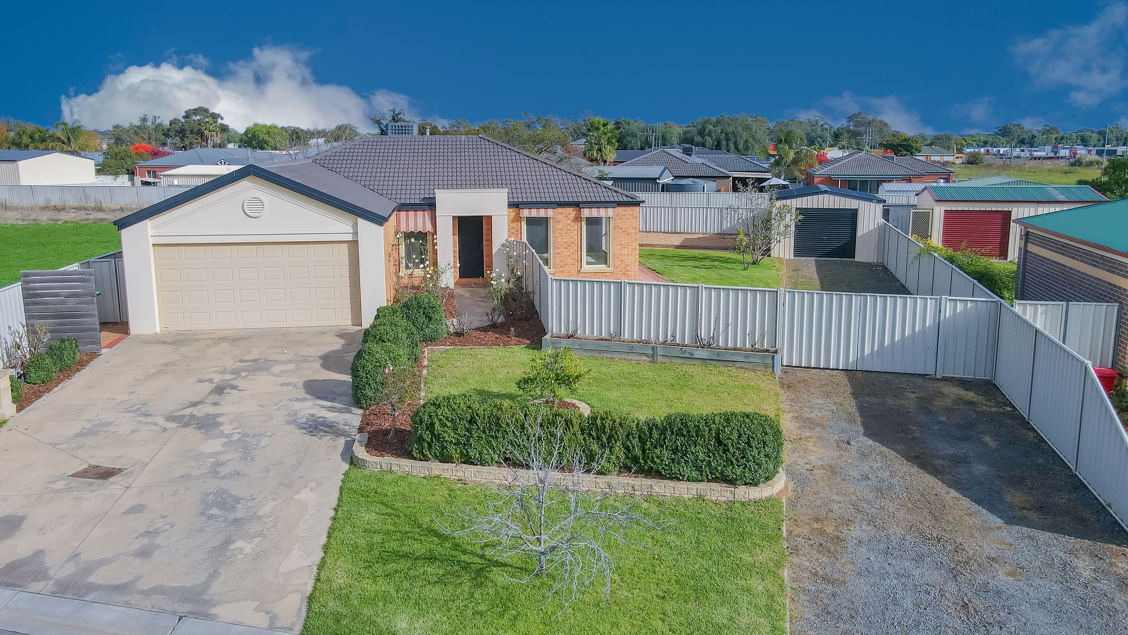19 Cassandra Crescent, Epsom VIC 3551, Epsom - Image 1