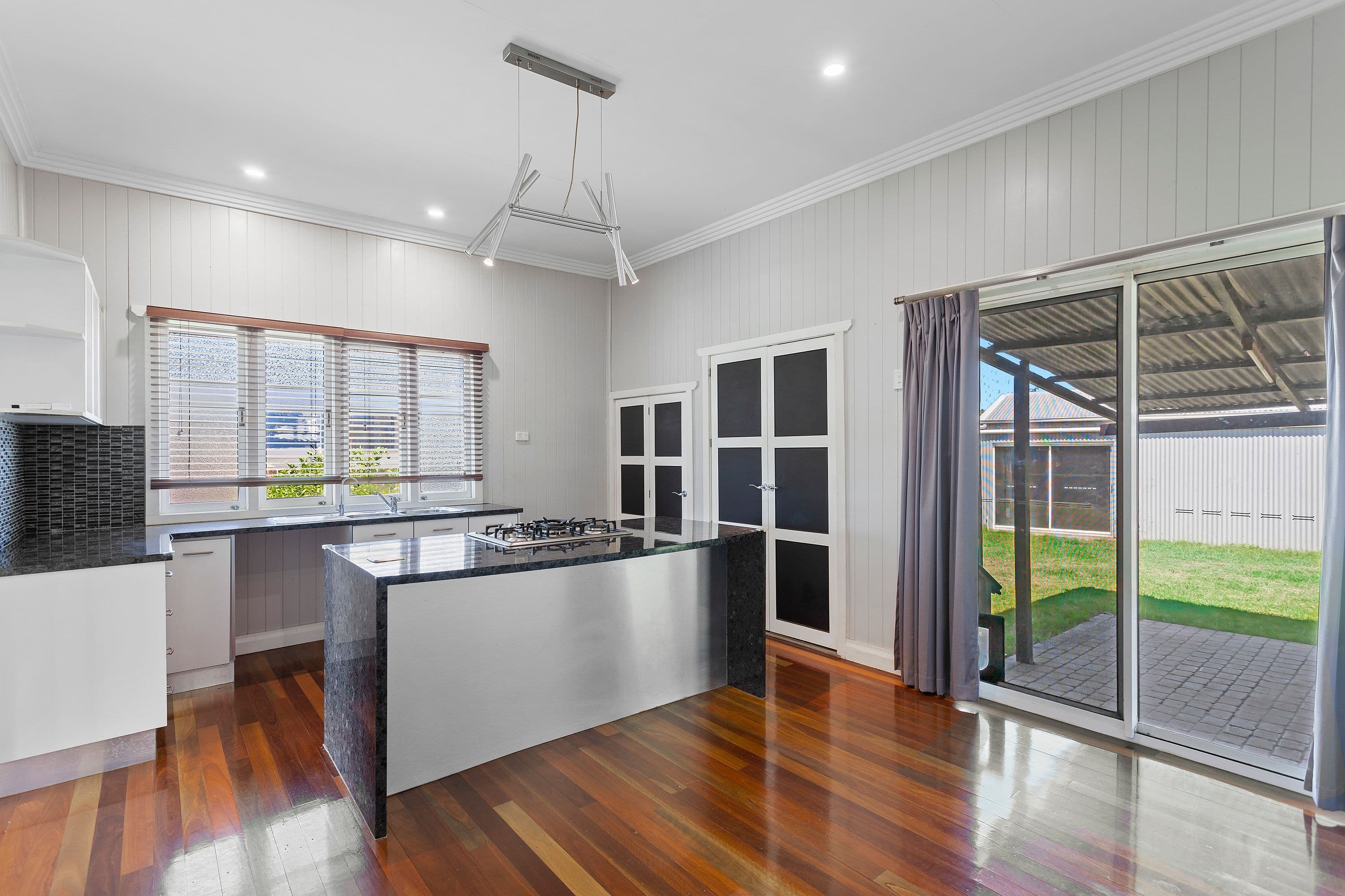 76 Beale Street, Oakey QLD 4401, Oakey - Thumbnail 4