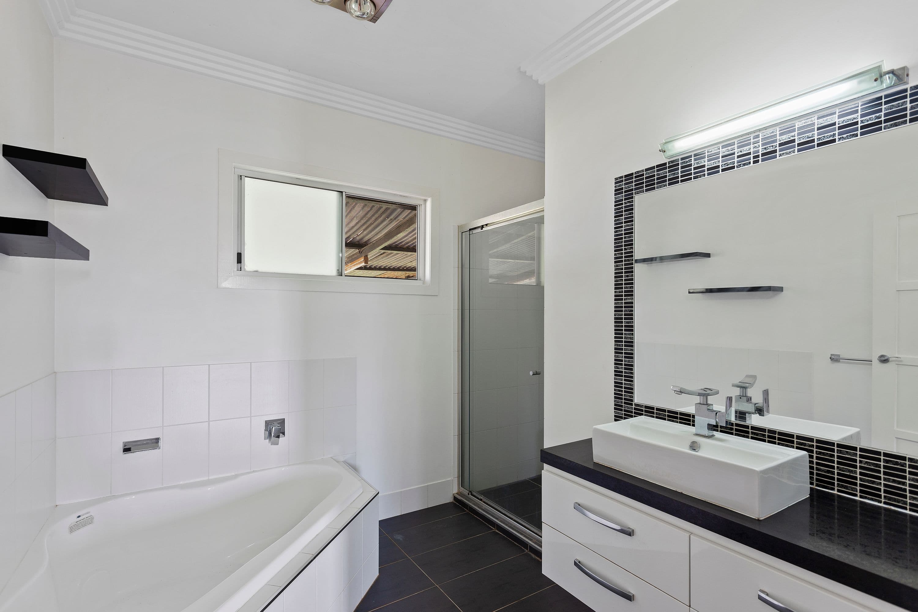 76 Beale Street, Oakey QLD 4401, Oakey - Thumbnail 6
