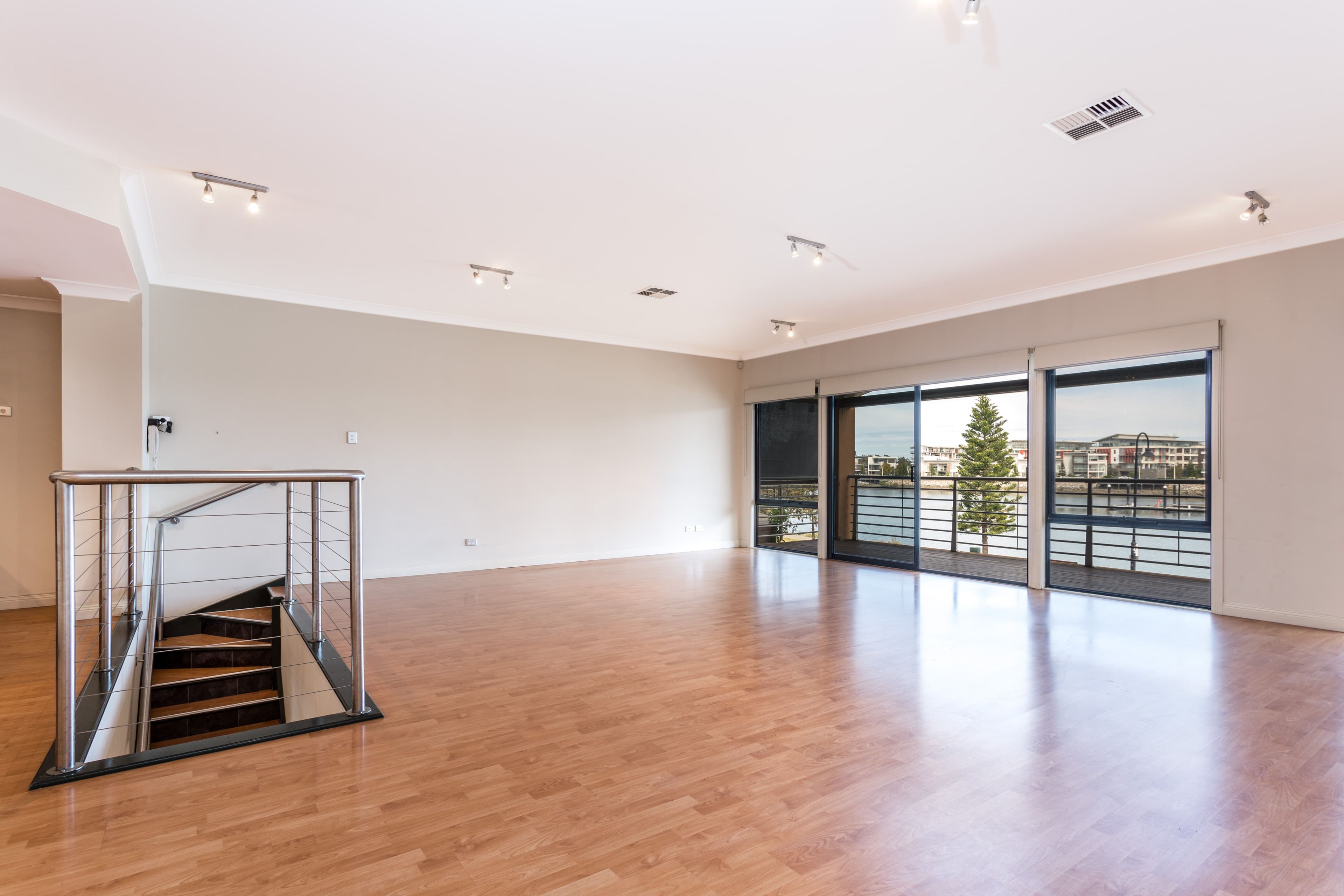 22 Knapman Crescent, Port Adelaide SA 5015, Port Adelaide - Thumbnail 5