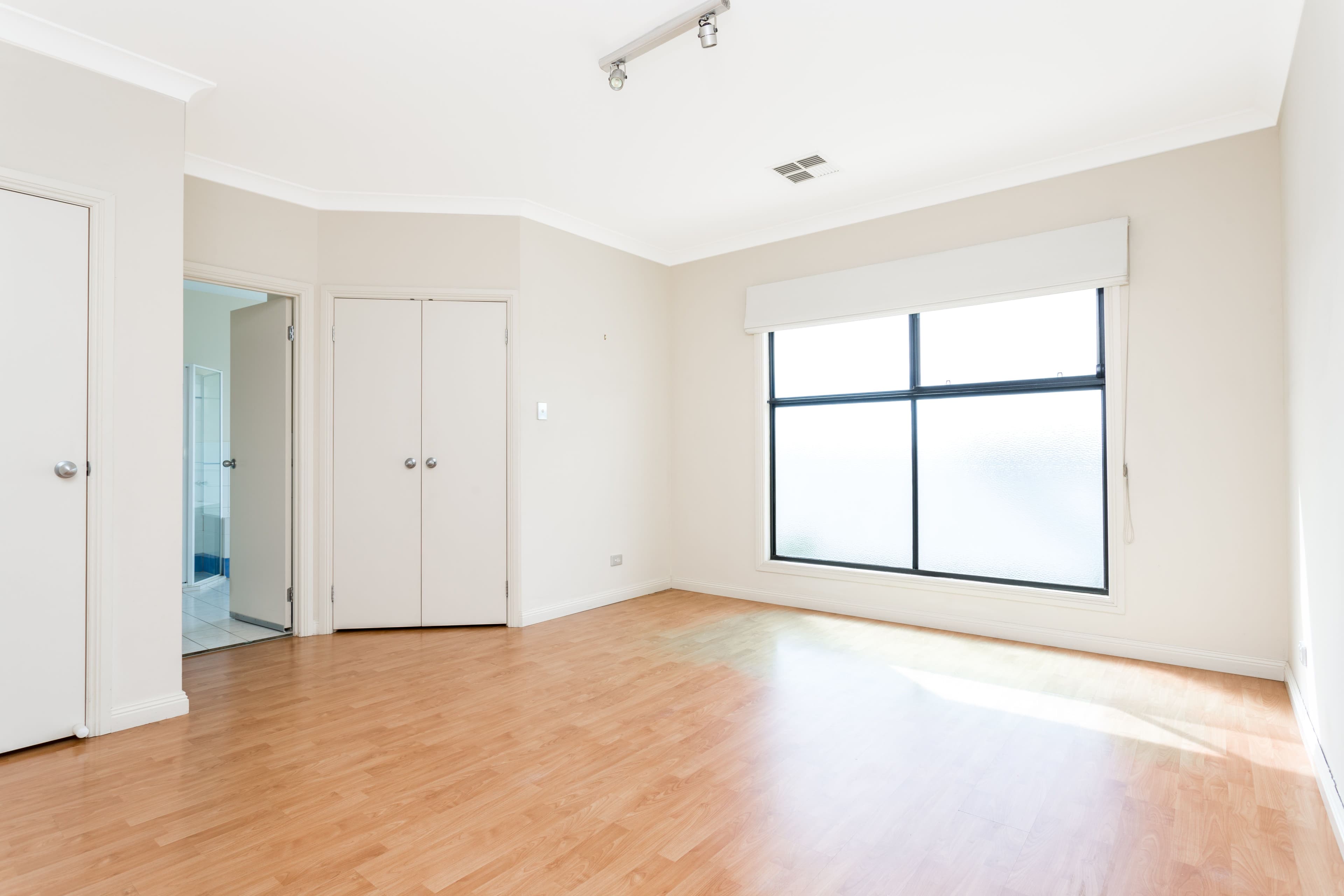 22 Knapman Crescent, Port Adelaide SA 5015, Port Adelaide - Thumbnail 7