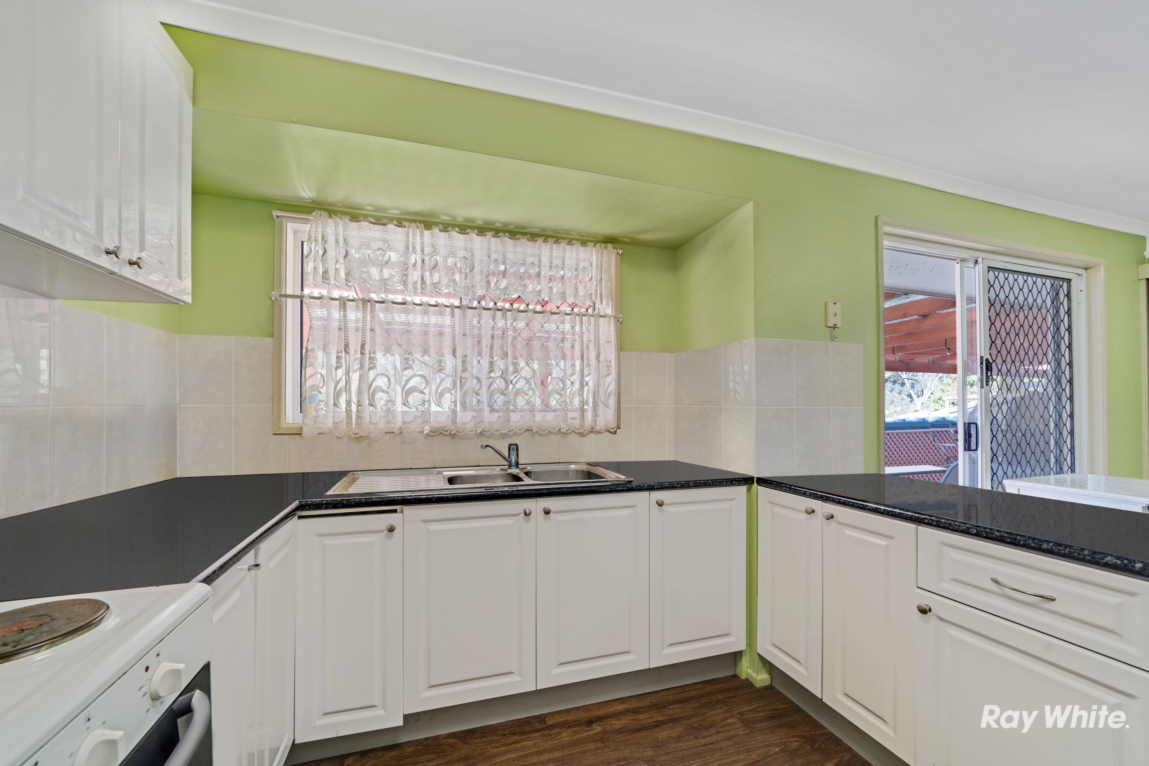 26 Colisa Crescent, Regents Park QLD 4118, Regents Park - Thumbnail 4