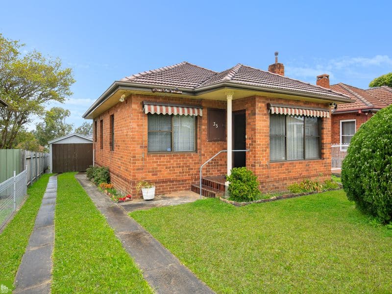 82 Stuart Road, Warrawong - Image 1