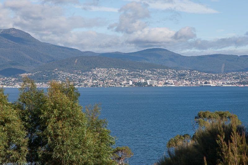671 Oceana Drive, TRANMERE TAS 7018, Tranmere - Thumbnail 2