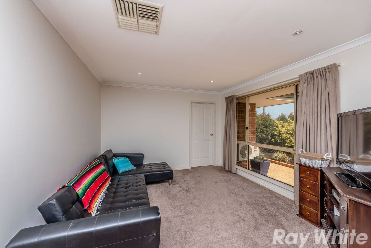 5 Sugarwood Court, Strathalbyn WA 6530, Strathalbyn - Thumbnail 6