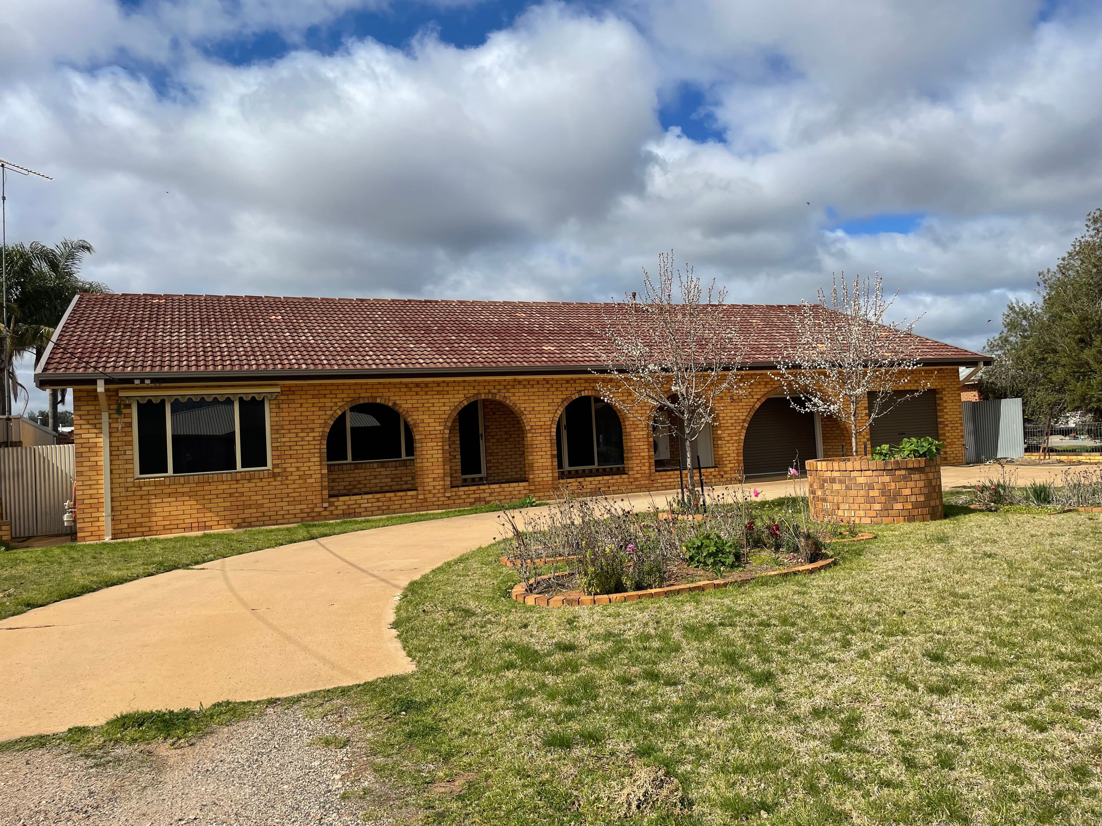 9 Club Street, Hanwood NSW 2680, Hanwood - Image 1