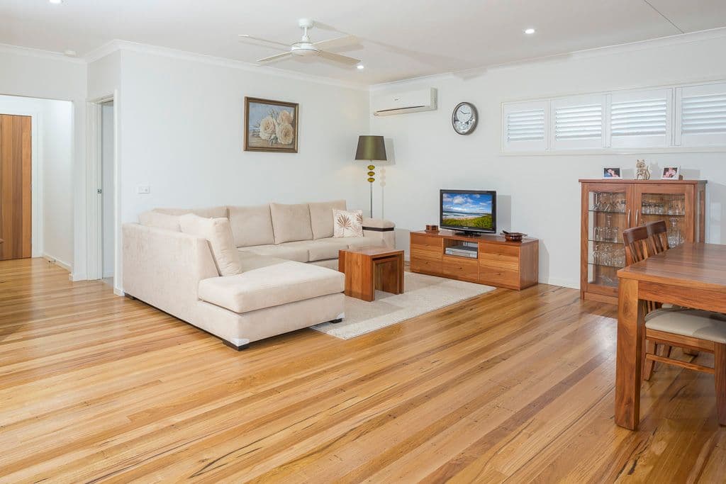 67 Berrima Parade, Surfside - Image 1