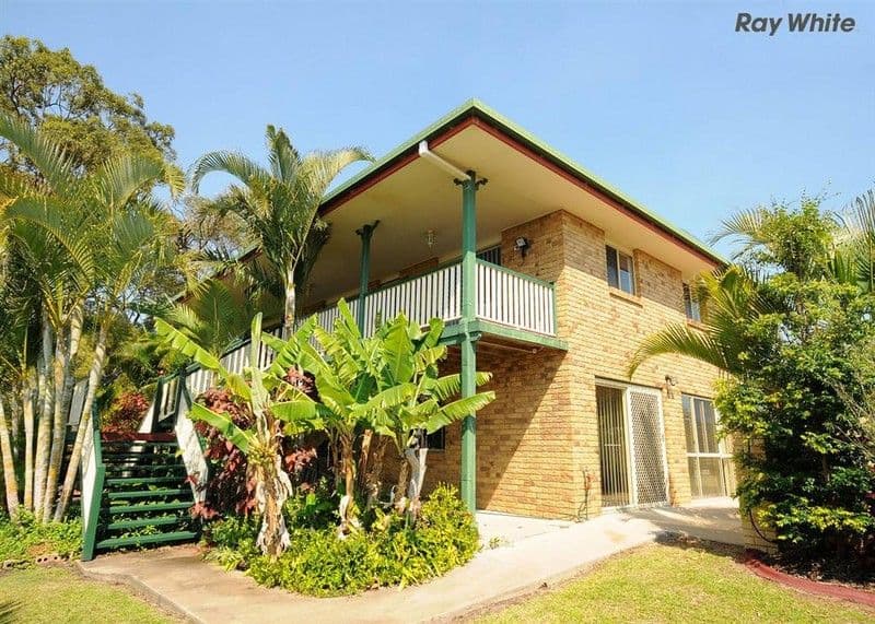 179 Pulgul Street, Urangan QLD 4655, Urangan - Thumbnail 2