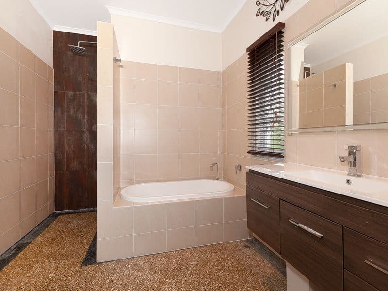 124 Borden Street, SHERWOOD QLD 4075, Sherwood - Thumbnail 4