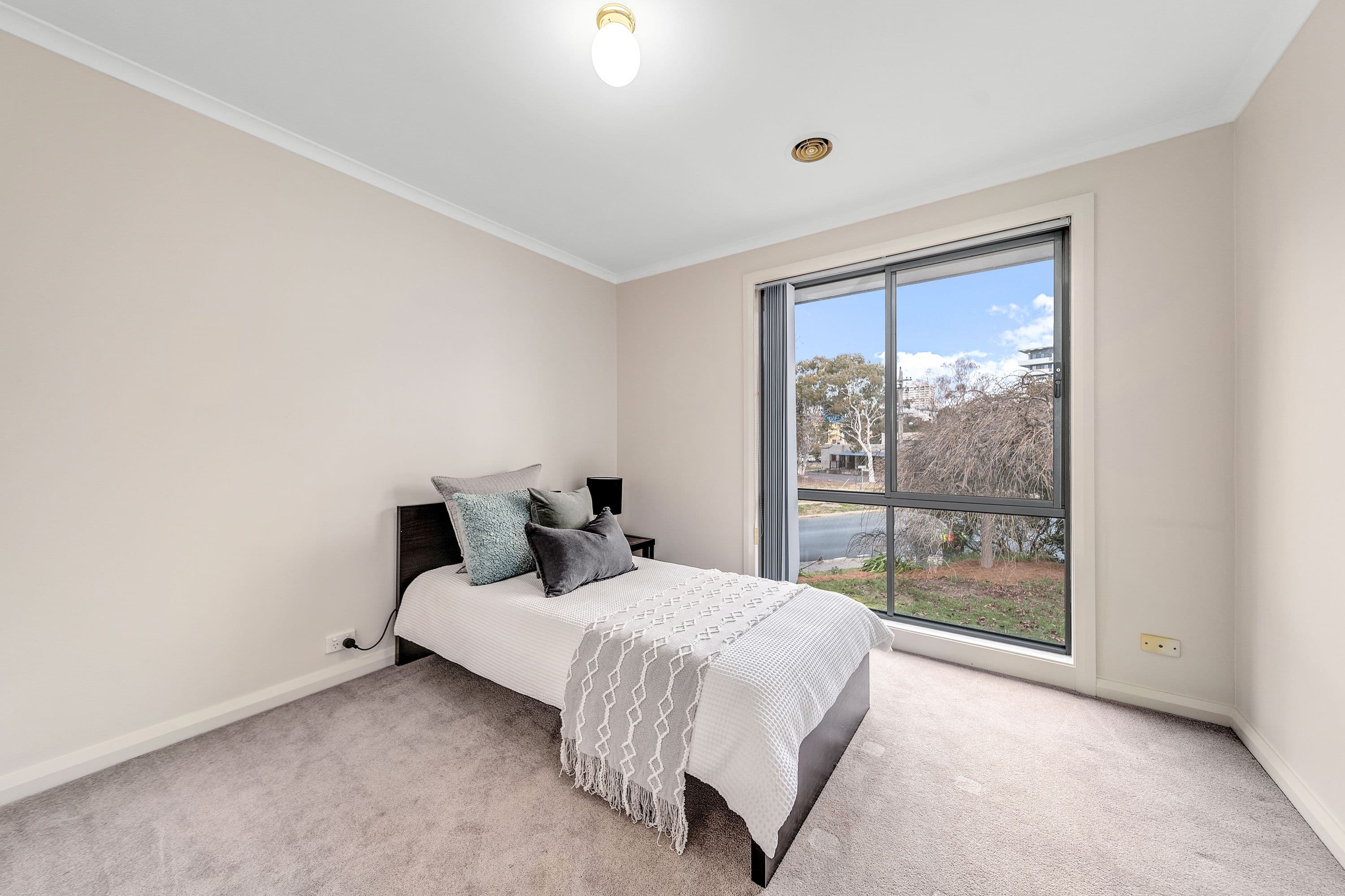 2 Glenorchy Street, Lyons ACT 2606, Lyons - Thumbnail 8