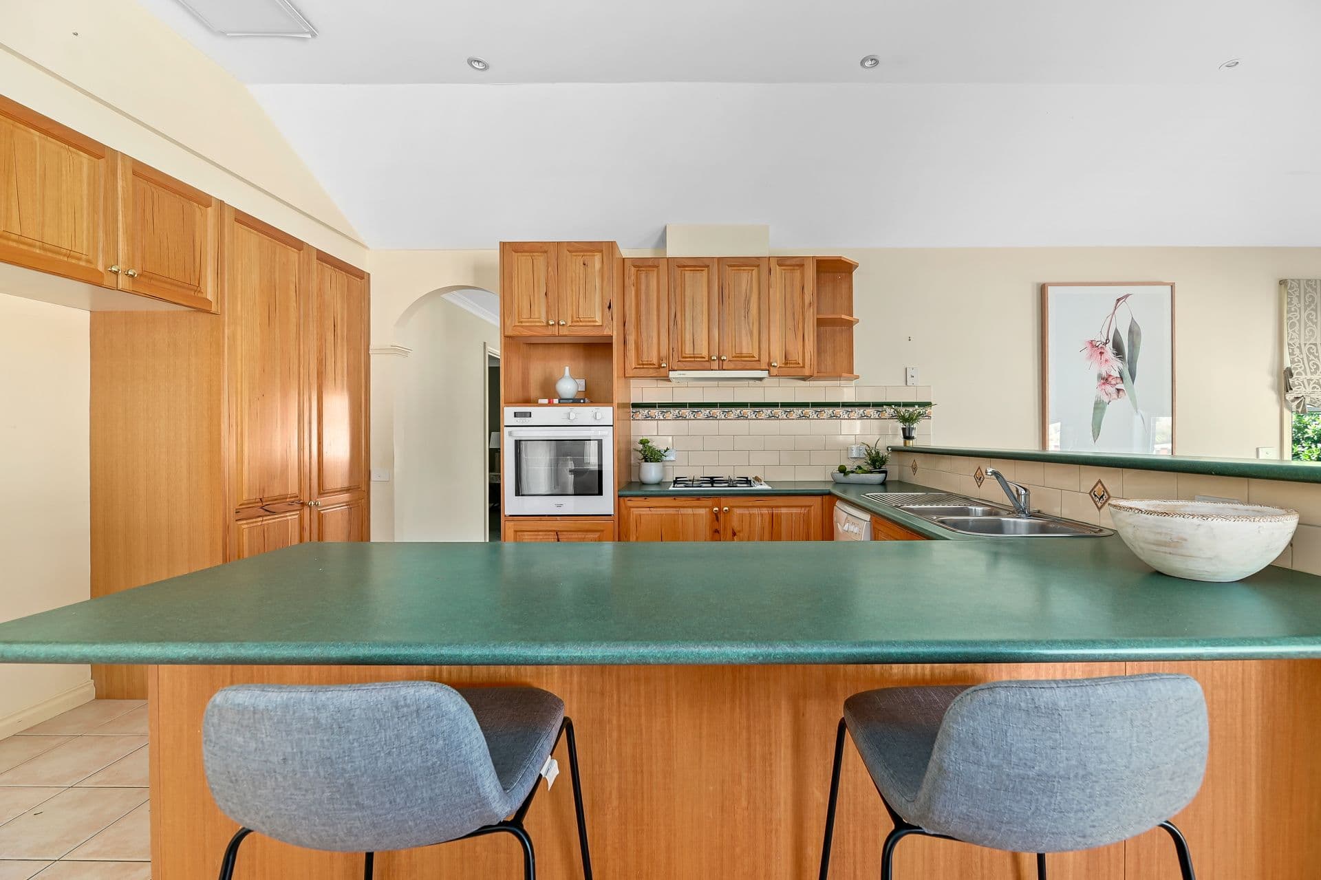 15 Nightingale Crescent, Berwick VIC 3806, Berwick - Thumbnail 6