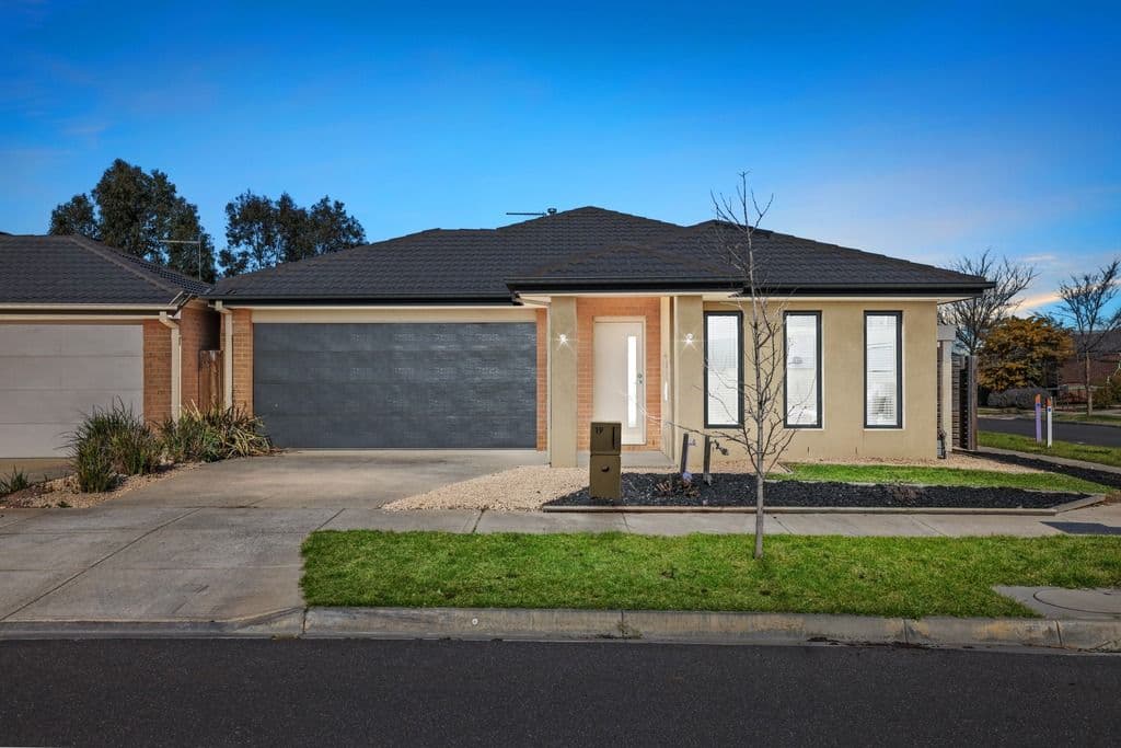 19 Maryborough Drive, Wyndham Vale VIC 3024, Wyndham Vale - Thumbnail 2