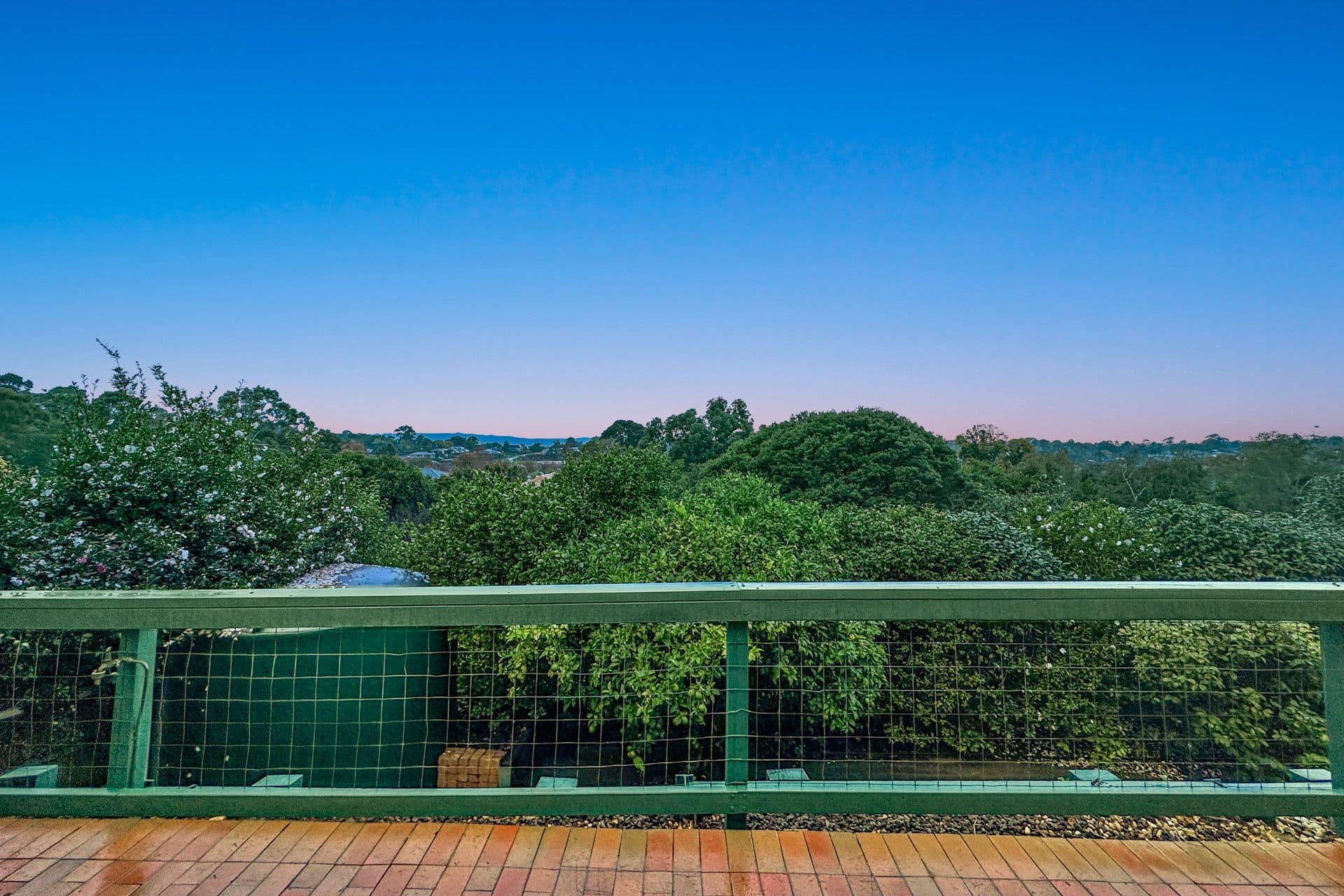 5 Nyon Place, Berwick VIC 3806, Berwick - Thumbnail 2