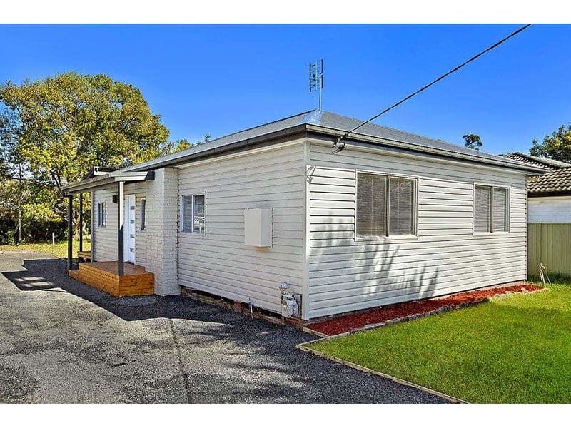 70 Playford Road, Killarney Vale - Image 1