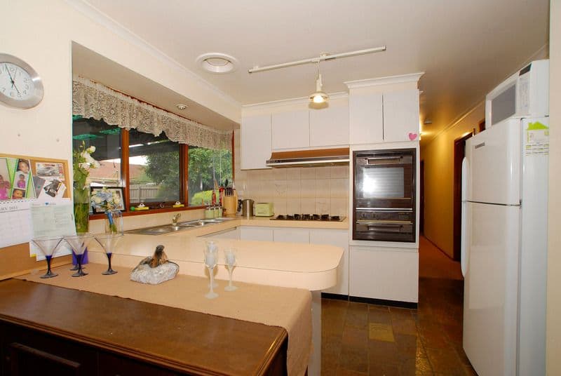 151 Lyrebird Drive, CARRUM DOWNS VIC 3201, Carrum Downs - Thumbnail 5