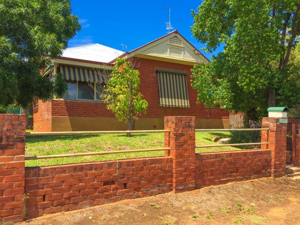 37 Cadell Street, Narrandera - Image 1