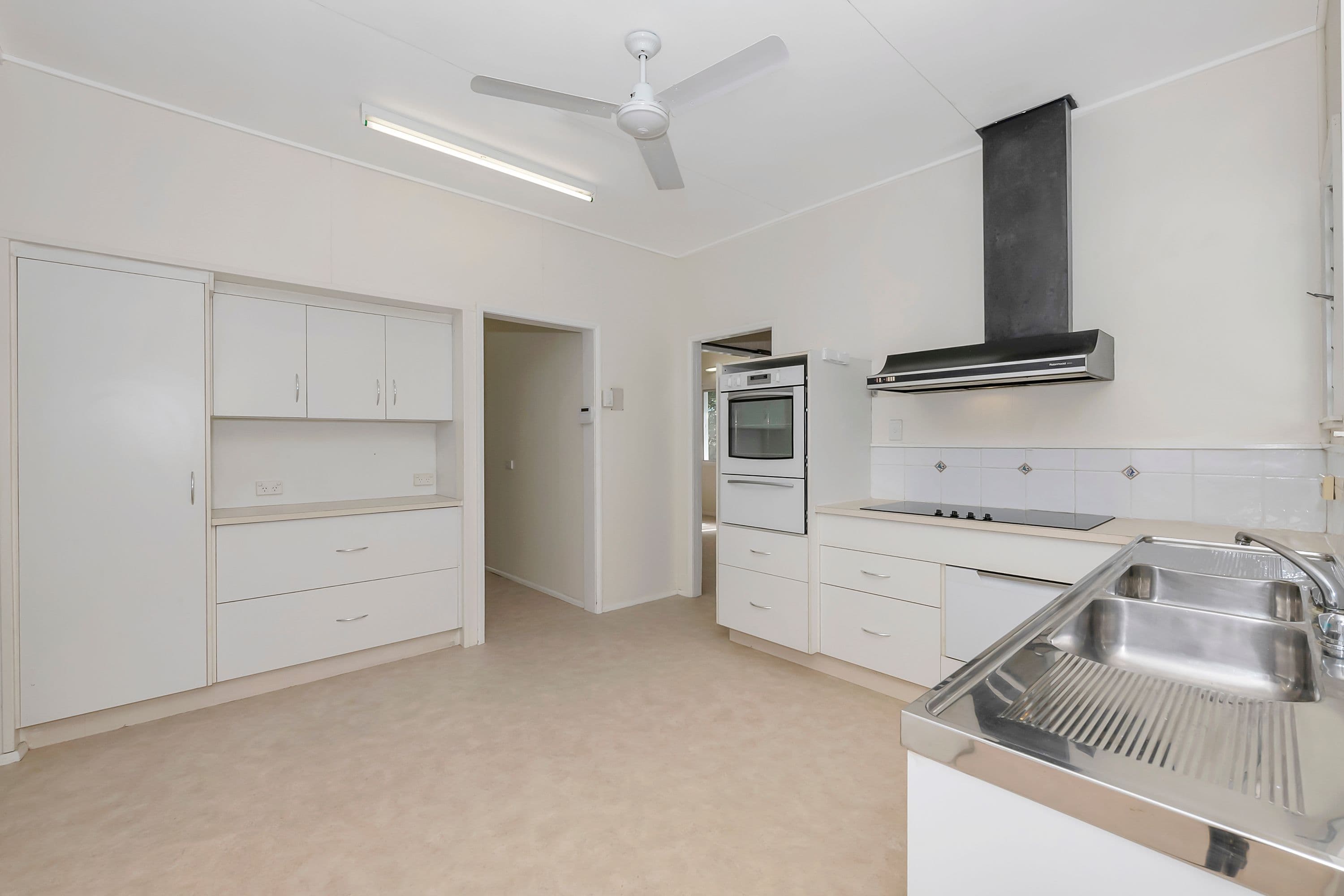 21 Price Street, Belgian Gardens QLD 4810, Belgian Gardens - Thumbnail 4