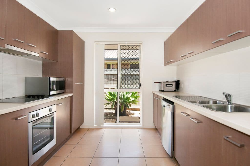 15 Ernestine Circuit, Eagleby QLD 4207, Eagleby - Thumbnail 4
