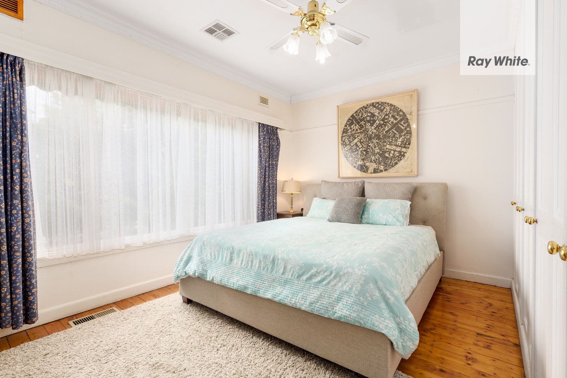 34 Clanbrae Avenue, Burwood VIC 3125, Burwood - Thumbnail 4