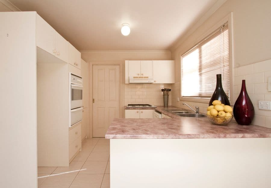 42 Shalbury Avenue, ELTHAM VIC 3095, Eltham - Thumbnail 3