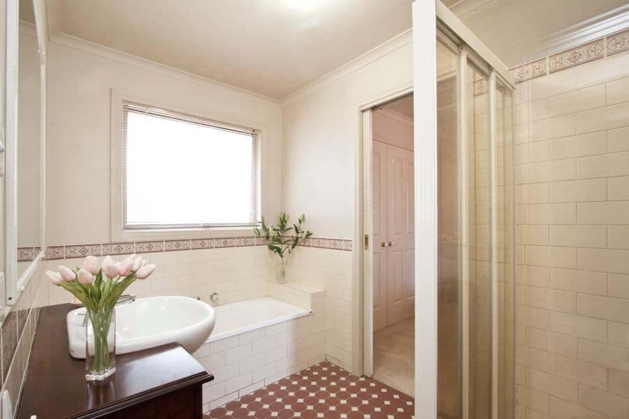 42 Shalbury Avenue, ELTHAM VIC 3095, Eltham - Thumbnail 5