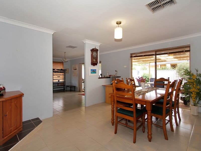 52 Rhine Crescent, BEECHBORO WA 6063, Beechboro - Thumbnail 5