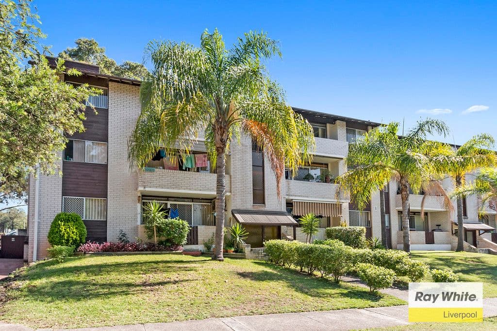 4/75-77 Morala Avenue, Runaway Bay QLD 4216, Runaway Bay - Thumbnail 2