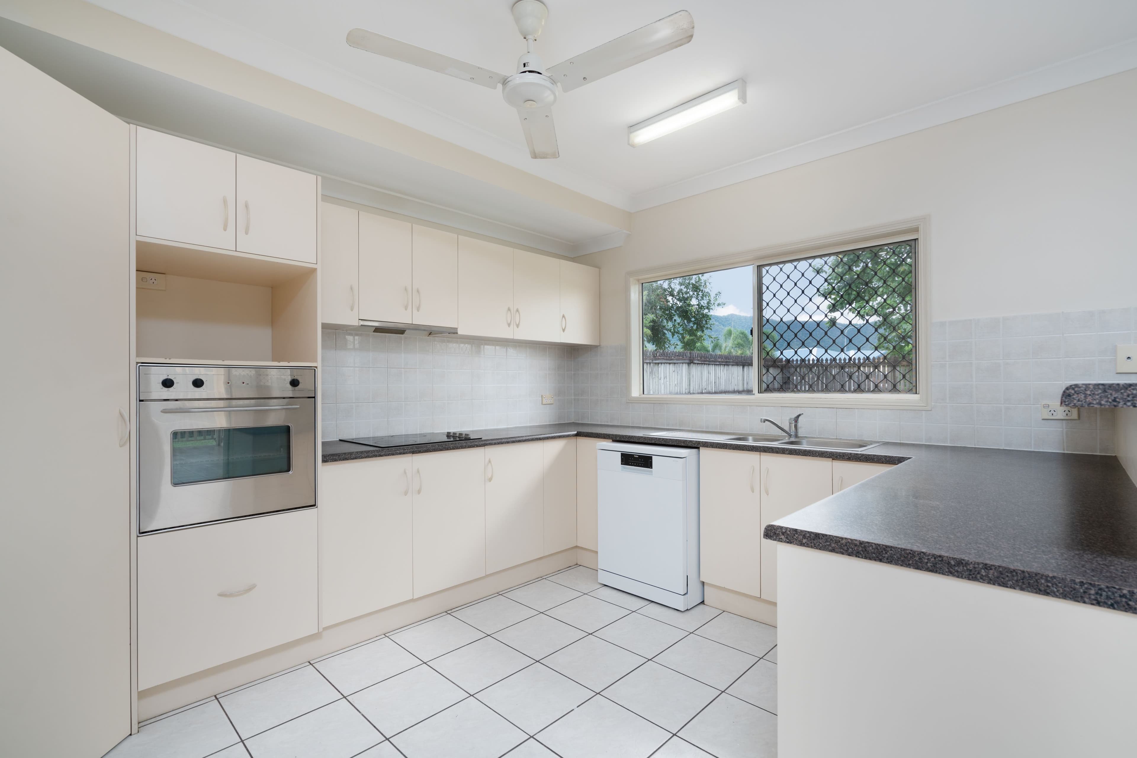 6 Wiseman Road East, Edmonton QLD 4869, Edmonton - Thumbnail 5