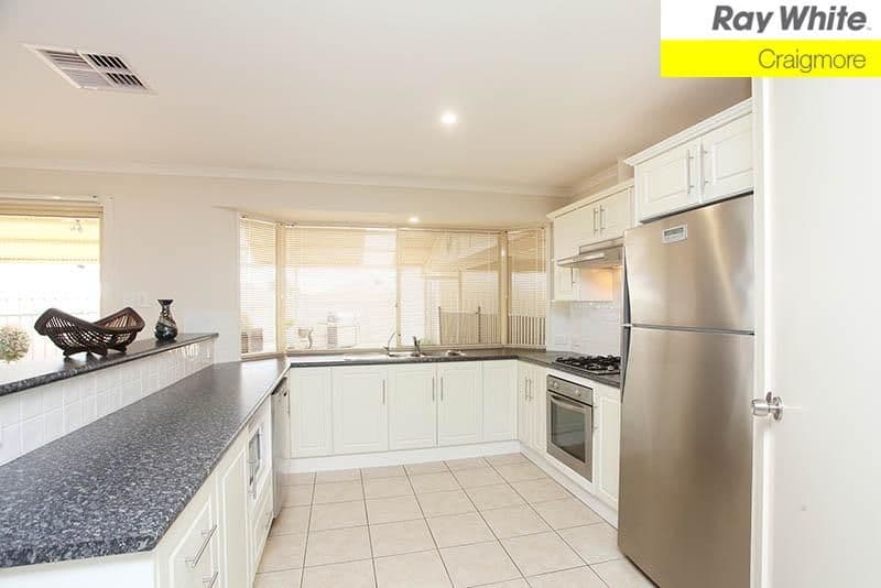 16 Hampshire Drive, CRAIGMORE SA 5114, Craigmore - Thumbnail 6