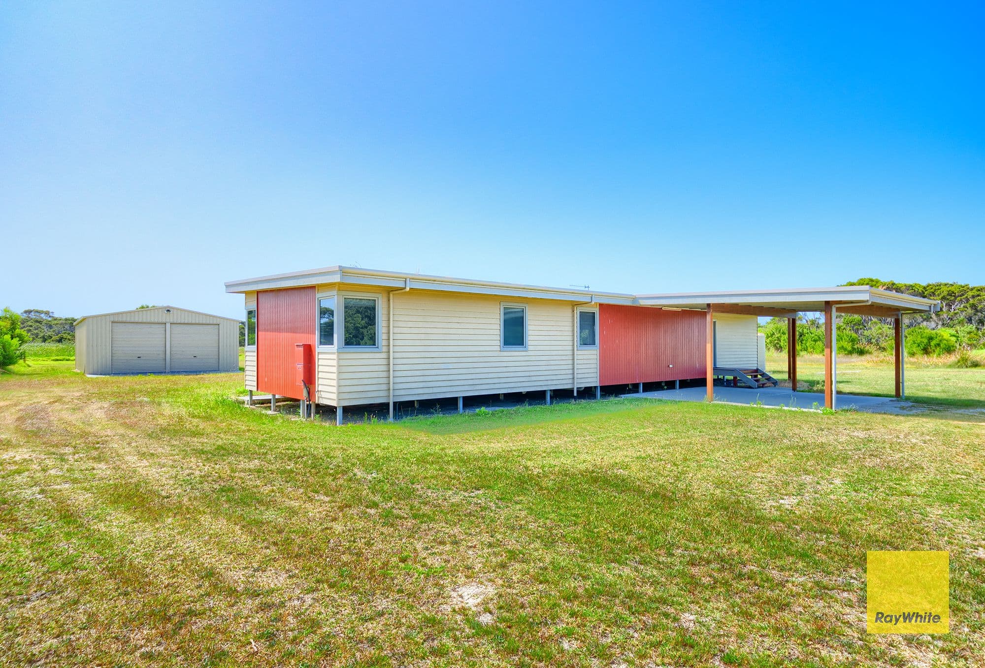 245 Emu Point Drive, Collingwood Park WA 6330, Collingwood Park - Thumbnail 4