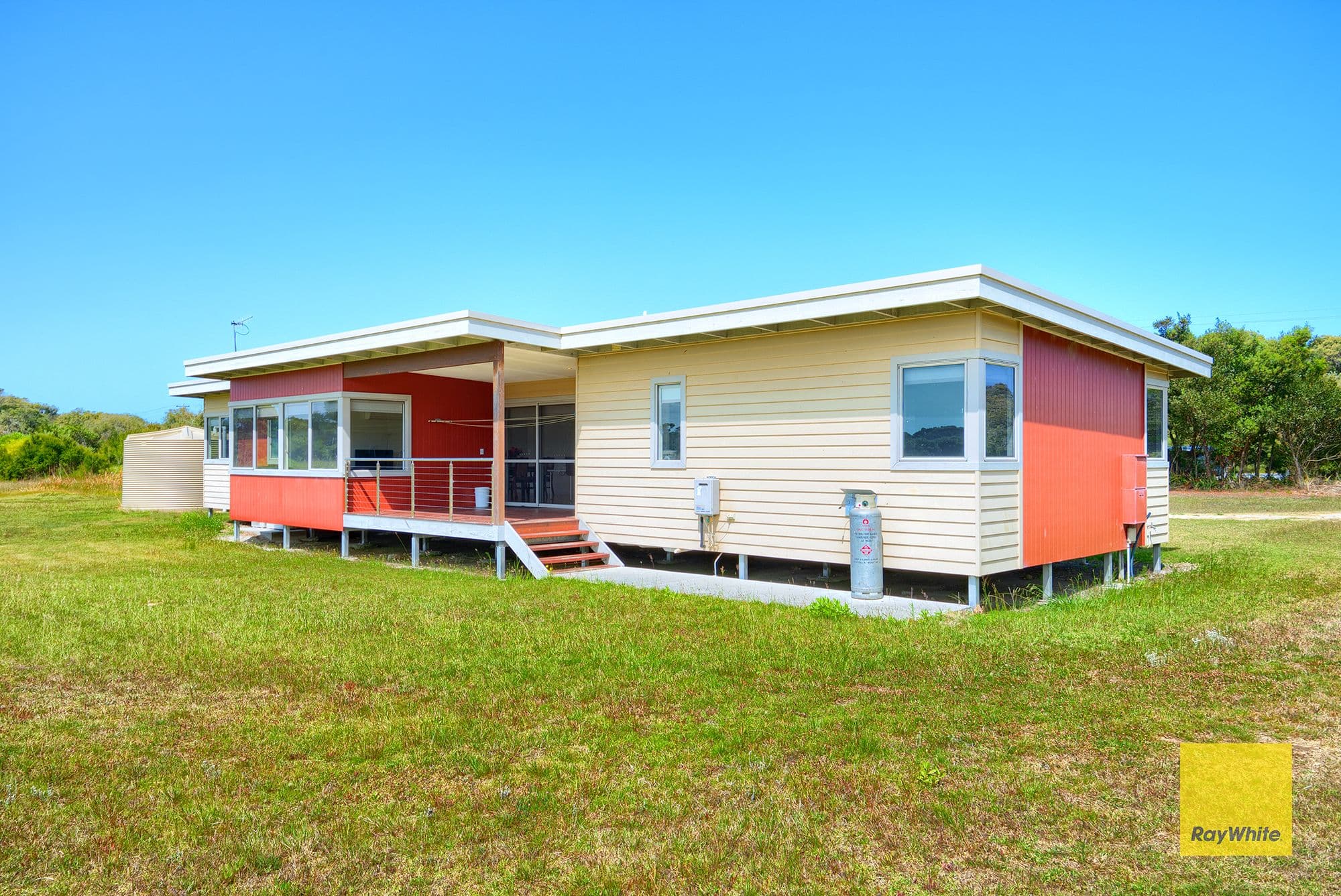 245 Emu Point Drive, Collingwood Park WA 6330, Collingwood Park - Thumbnail 8
