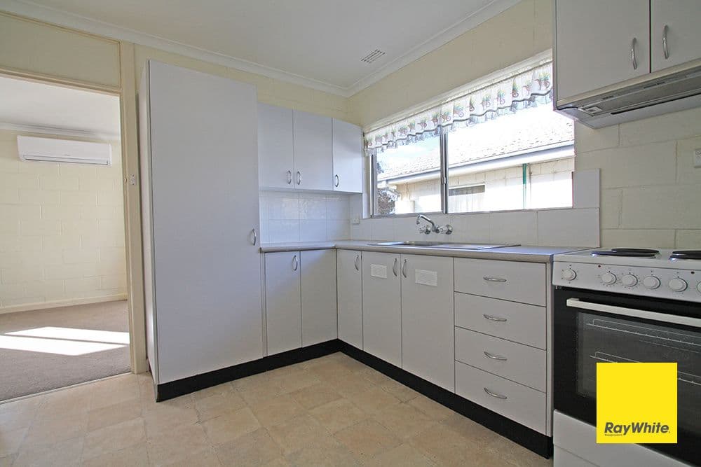 77 Malbon Street, Bungendore NSW 2621, Bungendore - Thumbnail 2