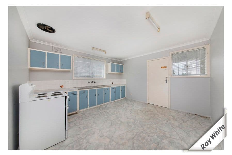 41 Gilmore Place, QUEANBEYAN NSW 2620, Queanbeyan West - Thumbnail 3