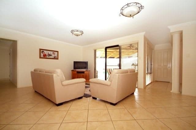 17 Holt Street, MIDDLE RIDGE QLD 4350, Middle Ridge - Thumbnail 5
