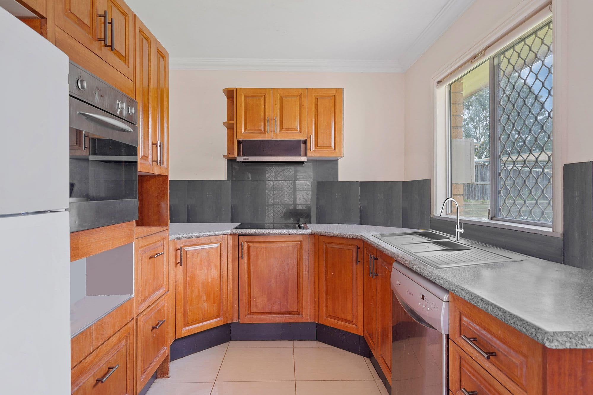 32 Lyndale Street, Shailer Park QLD 4128, Shailer Park - Thumbnail 2