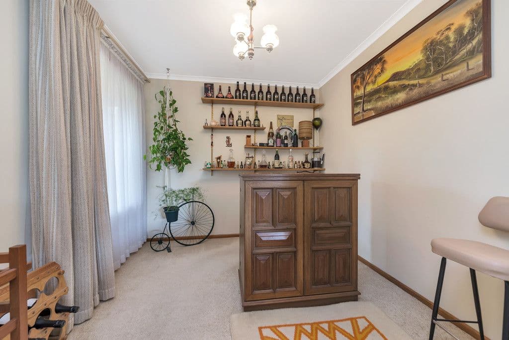 1 Victor Drive, Valley View SA 5093, Valley View - Thumbnail 8