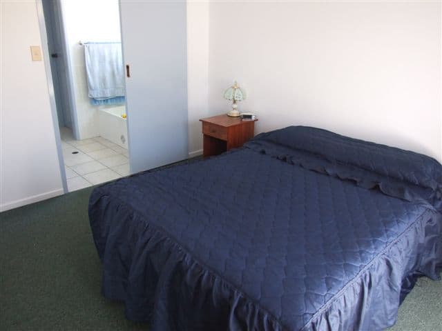 6  Bhutan Court, NEWTOWN QLD 4350, Newtown - Thumbnail 4