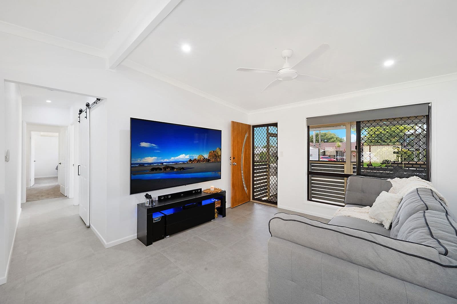 42 FREDAN Road, Deception Bay QLD 4508, Deception Bay - Thumbnail 3