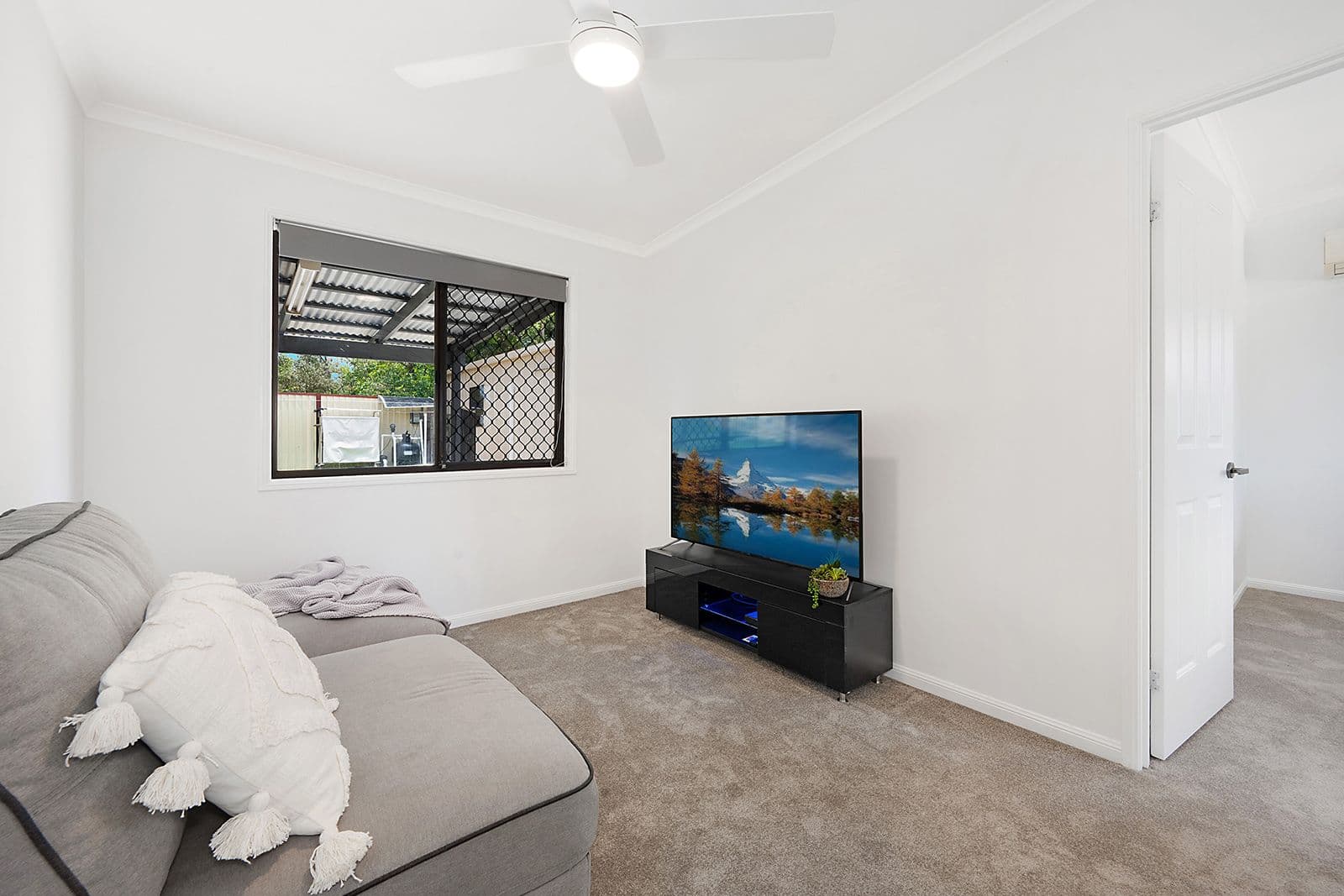 42 FREDAN Road, Deception Bay QLD 4508, Deception Bay - Thumbnail 7