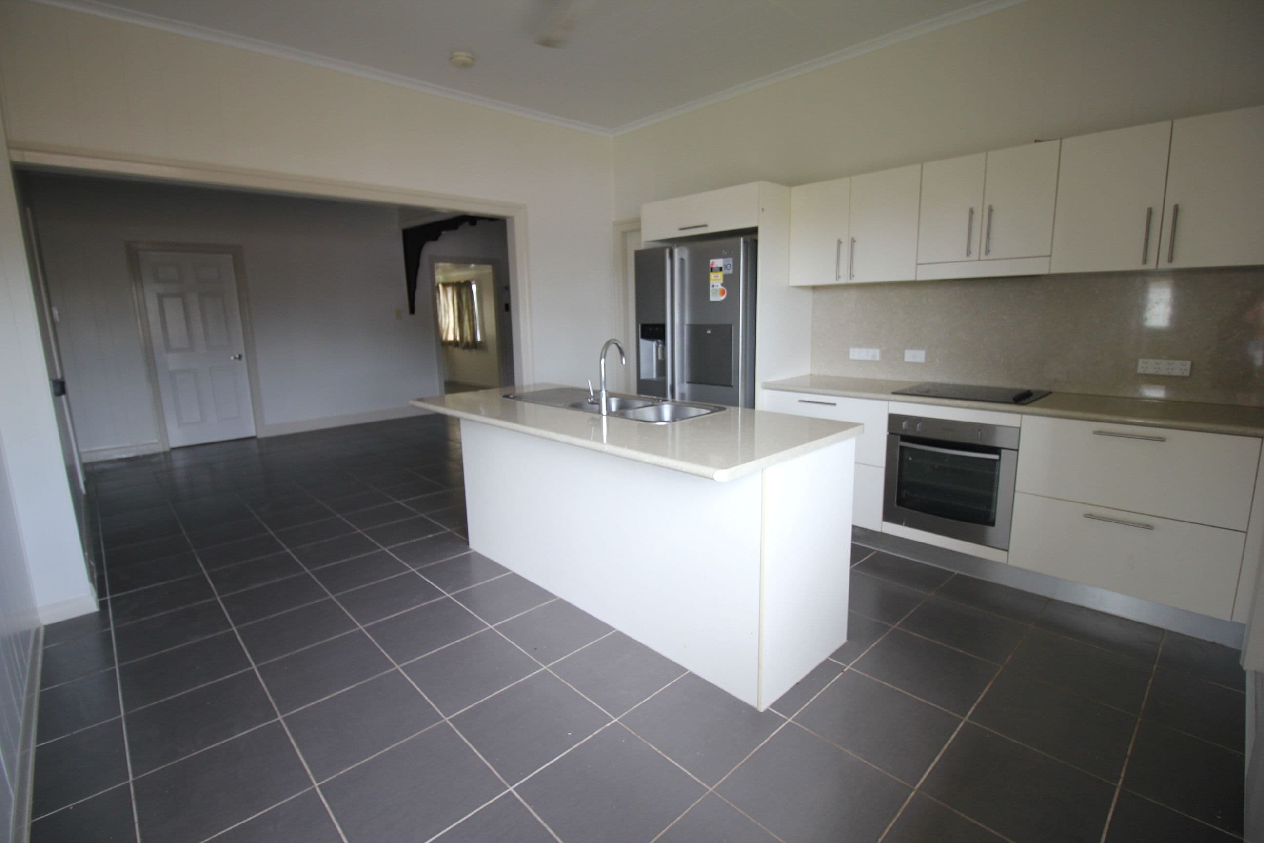 36 Davidson Street, Ingham QLD 4850, Ingham - Thumbnail 2