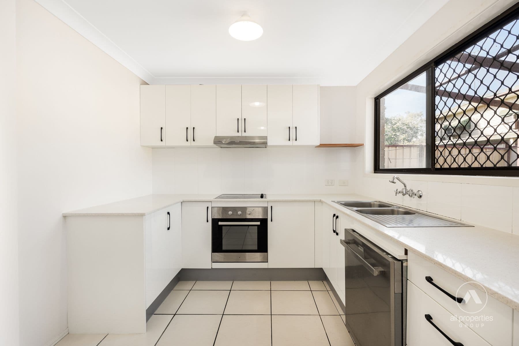 2/33 Bruce Road, Woodridge QLD 4114, Woodridge - Thumbnail 5