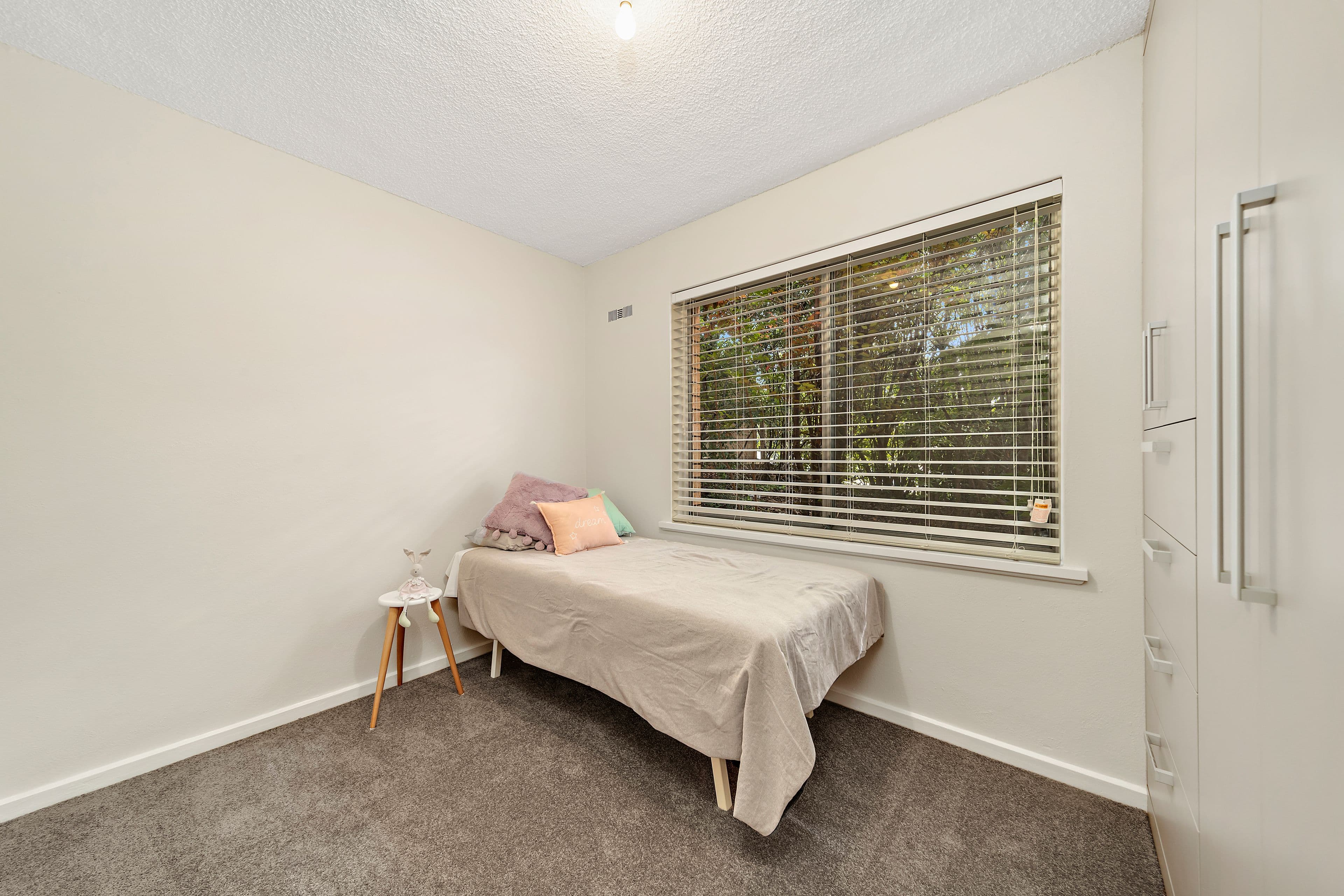 1 Velacia Place, Queanbeyan NSW 2620, Queanbeyan - Thumbnail 4
